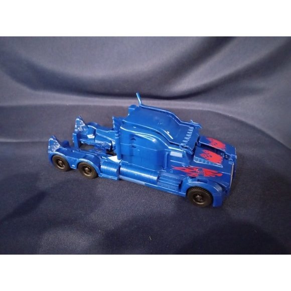 2016 Transformers Titan Changers Optimus Prime Autobot Figure - Picture 4 of 6
